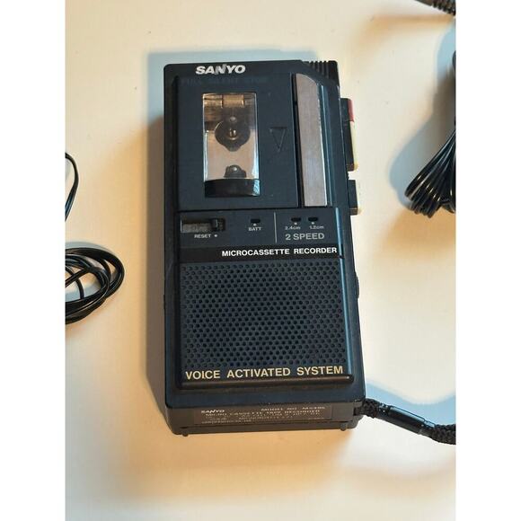 SANYO M5495 Microcassette Tape Recorder With Earphone & power adapter - Picture 7 of 7